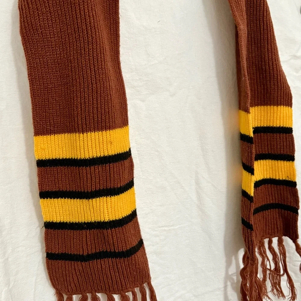 Vintage 1970s Knit Scarf Brown Gold Stripe Fringe Retro Mod Kelso style EUC